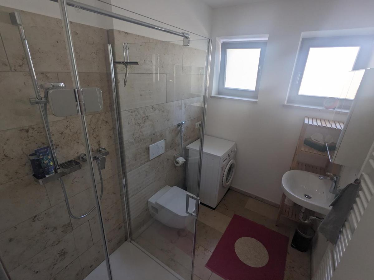 Wohnung Mit Terrasse Und Eigenem Parkplatz นับบวร์ก ภายนอก รูปภาพ
